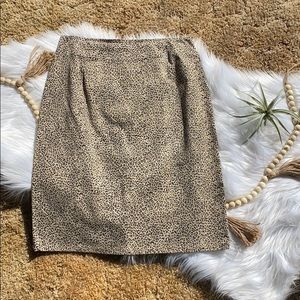 Allison Taylor sleek Leopard pencil skirt